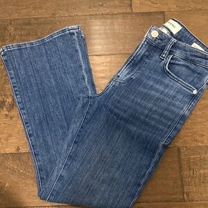 Frame Denim Women's ale Crop mini boot  in color temple